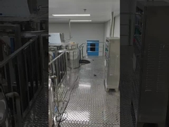 পিএলসি নিয়ন্ত্রিত তরল মিশ্রণ মেশিন হোমোজেনাইজিং হেড এবং টিল্ট ট্যাঙ্ক সহ